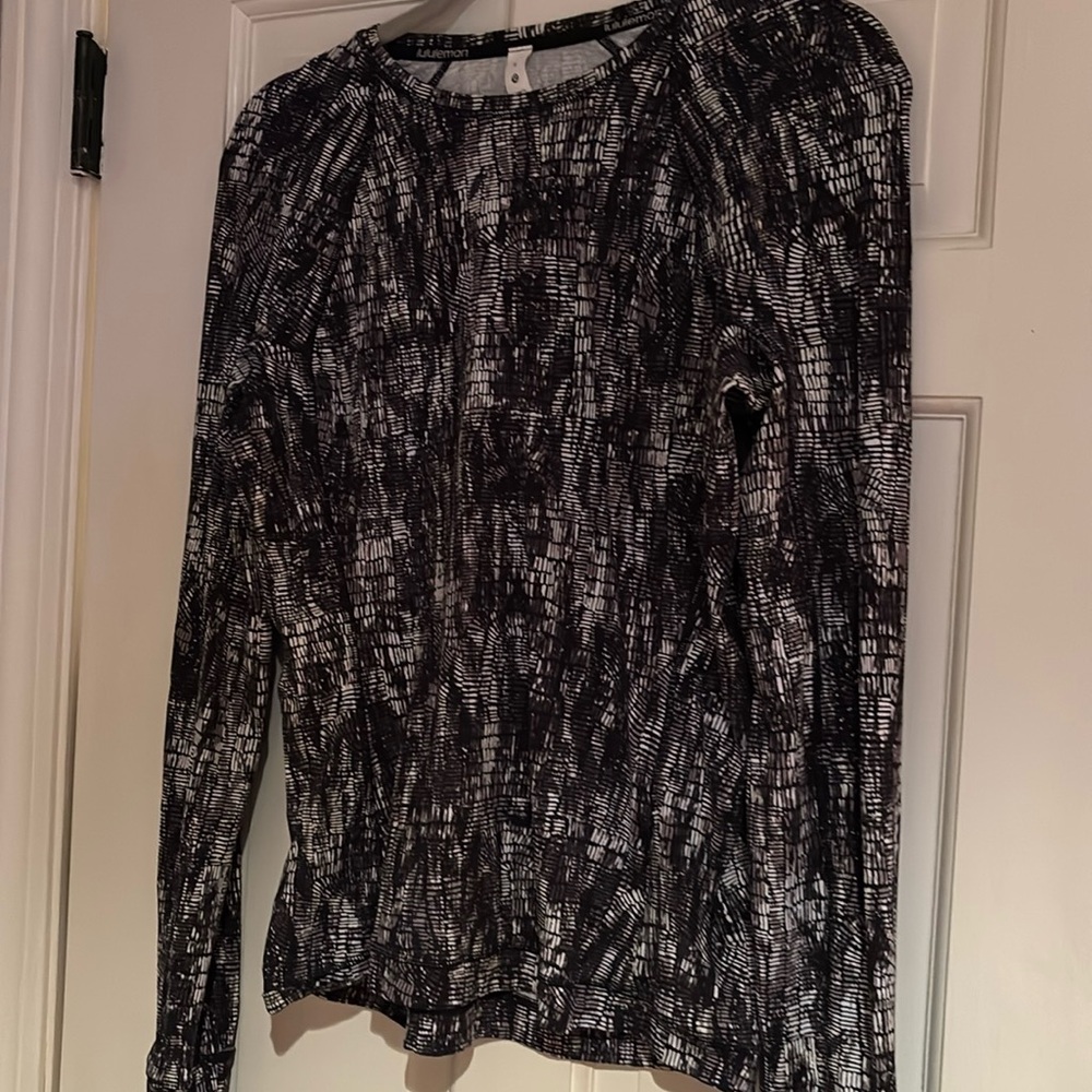 lululemon long sleeve top